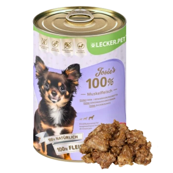 Eine Dose Hundefutter mit der Aufschrift 'Josie's 100% Muskel Fleisch', die einen Chihuahua auf der Vorderseite zeigt, mit Fleischstücken daneben.