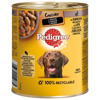 Eine Dose Pedigree Hundefutter mit einem lächelnden braunen Hund auf dem Etikett, mit dem Text, der angibt, dass es aus natürlichen Zutaten hergestellt ist und 100% recycelbar ist.