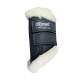 Ein dunkelblauer Pferdestiefel mit einem weichen weißen Fleece-Futter, mit dem Logo "EQuest by Schockemöhle 1869" deutlich sichtbar.