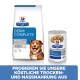 Hill's Prescription Diet Derm Complete Hundefutter, mit einem Beutel Trockenfutter und einer Dose Nassfutter, beide gekennzeichnet für Hautpflege und Nahrungsmittelunverträglichkeiten.