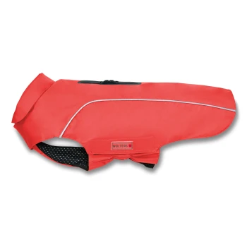 Roter Hunderegenmantel mit reflektierendem Besatz und schwarzem Mesh-Futter, mit "Wolters"-Aufdruck an der Seitentasche.
