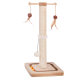Katzenscratch-Posten mit zwei hängenden Spielzeugen, einem flauschigen Pom-Pom und einer stabilen Holzbasis, ideal zum Spielen und Kratzen.