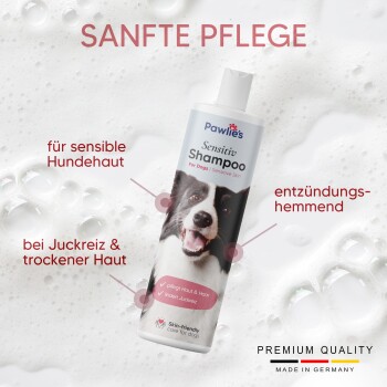 Flasche von Pawlie's Sensitive Shampoo für Hunde, mit einem lächelnden Hundebild, mit Text, der Vorteile für empfindliche Haut und Juckreizlinderung hervorhebt.