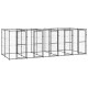 Ein großes, modulares Haustiergehege aus schwarzem Metalldraht, mit mehreren Abschnitten und Türen für einfachen Zugang.