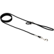 Schwarze geflochtene Hundeleine mit einem Metallclip und einem Schlaufenhandgriff, entworfen für das Gassigehen und die Kontrolle von Haustieren.