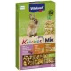 Friandise Vitakraft Kräcker Mix pour petits animaux avec baies sauvages, miel et épeautre, popcorn et miel, pour lapins, 3 couches, 3 pièces.