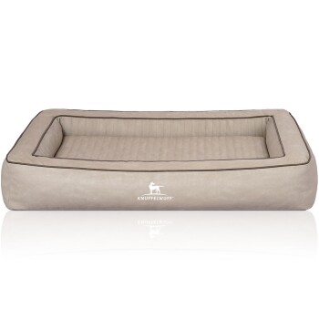 Ein beiges rechteckiges Hundebett mit einem gesteppten Innenraum und erhöhten Rändern, mit dem Logo "KNUFFELWUFFF" deutlich angezeigt.