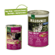 Dosenfutter von Real Nature: linke Dose "Wild Valley" 95% Fleisch, rechte Dose "Adult" mit Wolf-Illustration. Der Text sagt "Neues Design - verbesserte Formel!"