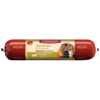 Rote zylindrische Tierfutterverpackung mit dem Aufdruck "Fleischeslust", die "Ziege mit Lamm" zeigt und Bilder von Rüben, Kürbis und Heidelbeeren enthält.