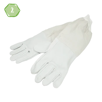 Weiße Haustierpflegehandschuhe mit einem Baumwollbund, entworfen für den sicheren Umgang mit Tieren.