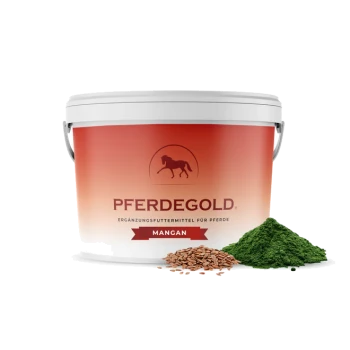 Weißer Eimer mit der Aufschrift 'PFERDEGOLD', Pferdelogo und Banner 'MANGAN', daneben grünes Pulver und Samen