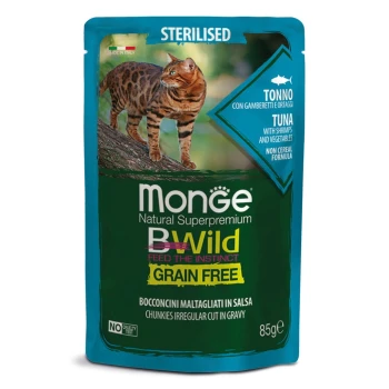 Beutel mit Monge Natural Superpremium Katzenfutter für sterilisierten Katzen, mit Thunfisch, Garnelen, Gemüse und getreidefreien Stückchen in Soße.