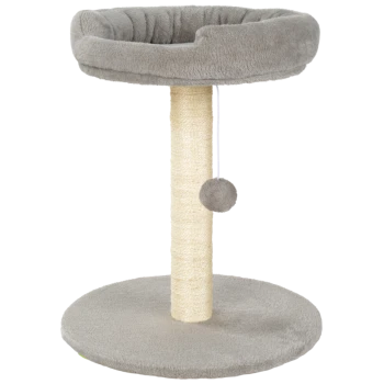 Ein plüschiger grauer Katzenbaum mit einem runden, weichen Bett oben, einem mit Sisal umwickelten Kratzbaum und einem baumelnden Pom-Pom-Spielzeug.