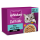 Lila Whiskas Tasty Mix Katzenfutter-Packung „Fish of the Day in Sauce“, 12 x 85 g, graue Katze und Schale mit Fischstücken