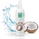 Flasche MEN FOR SAN Eau de Cologne für Hunde, mit einem Kokosnussdesign und Wasserplätschern im Hintergrund.