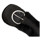 Schwarze Reitsattelunterlage mit einem plüschigen Futter und einer silbernen Metallschnalle, mit dem Markenlogo "Quinate."