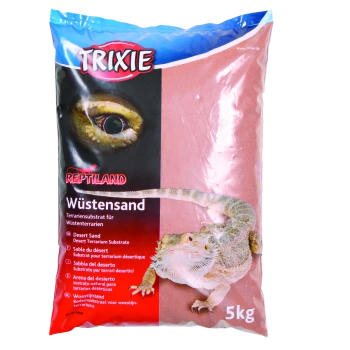 Ein 5 kg Sack Trixie Reptiland Wüstensand für Terrarien, mit einer Nahaufnahme einer Eidechse und Text in mehreren Sprachen.