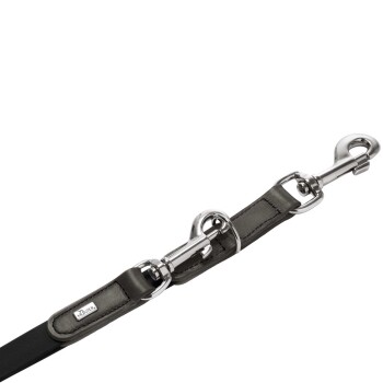 Grauer Leder-Leinenverbinder mit zwei silbernen Karabinerhaken und einer HUNTER-Metallplakette.