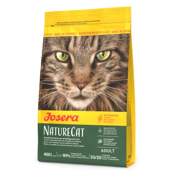 Tüte Josera NatureCat getreidefreies Katzenfutter mit dem Gesicht einer Katze, das "89% Tierisches Protein" und "33/20" für Protein und Fett hervorhebt.
