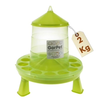 Limonengrüner GarPet Kunststoff-Futterspender für Geflügel (2 kg) — durchsichtiger Trichter auf rundem Auffangbehälter mit mehreren Futteröffnungen und drei Beinen