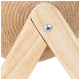 Nahaufnahme eines Holzspielzeugständers für Haustiere mit einem natürlichen Seilball, der die Gelenkdetails und eine silberne Schraube zeigt.