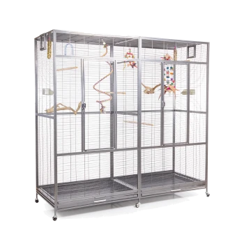 Großer Metallvogelkäfig mit mehreren Sitzstangen, Spielzeugen und einer herausziehbaren Schublade zur einfachen Reinigung, entworfen für Haustiervögel.