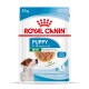 Pochette de nourriture pour chiots Royal Canin pour petits chiens, 85g, adaptée aux chiots âgés de 2 à 10 mois, avec des morceaux dans une sauce et sans conservateurs.