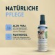 Haustierwundsprayflasche mit Text, der natürliche Inhaltsstoffe hervorhebt: Aloe Vera zur Schmerzlinderung und Panthenol zur Heilung.