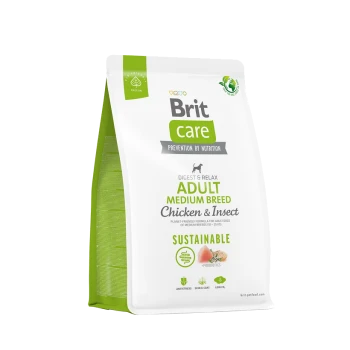 Brit Care Adult Medium Breed Hundefutterbeutel mit Huhn, Insektenzutaten, beschriftet mit 'Digest & Relax,' mit Nachhaltigkeit und Probiotika.