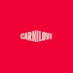 Logo CARNILOVE en texte stylisé couleur crème centré sur un fond rouge uni