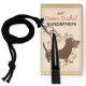 Schwarze Hundepfeife mit einem Lanyard, neben einer Verpackung mit einem Cartoon-Dackel und dem Text 'Dieter Dackel HUNDEPEIFE.'