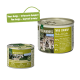 Zwei Dosen "Wilderness True Country" Hundefutter mit Wölfen; die größere Dose sagt "Junior" und hebt 95% Fleisch hervor. Grüner Kreis sagt "Neues Design!"