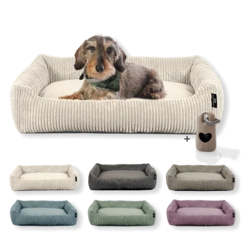 Ein plüschiges, geripptes Hundebett mit einem Dackel in einem grünen Halstuch, umgeben von Farboptionen: beige, grau, türkis, grün und lila.