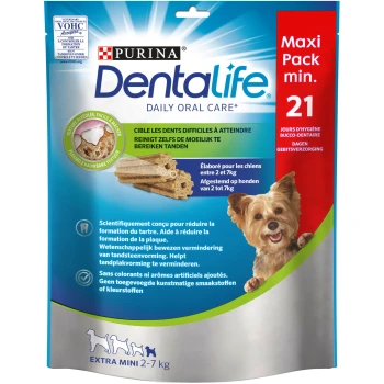 Friandises pour chiens Purina Dentalife Daily Oral Care en Maxi Pack, conçues pour les chiens de 2 à 7 kg, avec des allégations de santé dentaire et une texture à mâcher.
