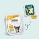 Yarrah biologische huisdierenvoeding verpakking met twee variëteiten: een graanvrije kip pâté met zeewier en een binnenkort beschikbaar product.
