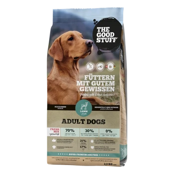 The Good Stuff Beutel mit Hundefutter für erwachsene Hunde, Porträt eines braunen Labradors, Text 'Füttern mit gutem Gewissen' und 'Adult Dogs', Lamm-Rezeptur.
