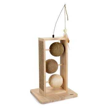 Katzenspielzeug mit drei strukturierten Bällen auf einem Holzständer, mit einer Feder- und Perlenbefestigung für interaktives Spielen.