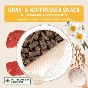 Gras- & Kotfresser Snack in einer Dose, mit dunklen, knusprigen Leckereien, mit Text, der gegen Gras- & Kot-Snacken wirbt.