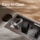 Schwarze Teile eines Haustier-Wasserbrunnens im Waschbecken; Einblendung 'Easy-to-Clean' und Hinweis, dass die Basis nicht waschbar ist.