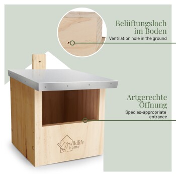 Holzhaustierhaus mit integrierter Aufhängung und verschraubten Elementen, Abmessungen beschriftet: 24,5 cm Höhe, 17 cm Breite, 22,5 cm Tiefe.