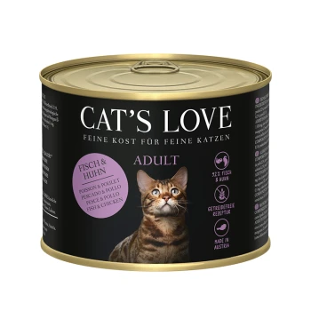 Cat's Love Dosenfutter für Erwachsene, mit einer Katze auf dem Etikett, mit dem Text, der 92% Fisch und Huhn, getreidefreies Rezept, hergestellt in Österreich, angibt.