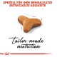 Bild von speziell gestaltetem Katzenfutter für Bengal-Katzen, das eine einzigartige Form aufweist und den Text 'maßgeschneiderte Ernährung' in eleganter Schrift zeigt.