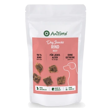 Hundesnacks-Packung mit Rindfleischleckerlis, beschriftet mit 'AniForte Dog Snacks Rind', mit 96% Rindfleisch, geeignet für alle Altersgruppen, getreidefrei, hergestellt in Deutschland.