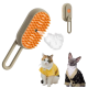 Eine Pflegebürste mit einem orangefarbenen Borstenkopf und einem beigen Griff, neben zwei angezogenen Katzen: eine in einem gelben Hemd und die andere in einem schwarzen Mantel.
