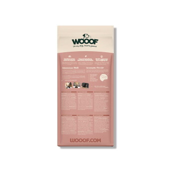 Rückseite einer WOOOF-Hundefuttertüte, pink/beige, WOOOF-Logo und Slogan 'Oh my dog, that's goood.' sowie WOOOF.COM unten