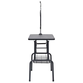 Schwarzer Haustierpflege-Tisch mit einer strukturierten Oberfläche, verstellbarem Arm und unterem Regal zur Aufbewahrung.