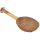 Cuillère en coque de noix de coco naturelle pour nourriture pour animaux avec un manche en bois, idéale pour servir la nourriture pour animaux.