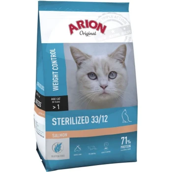 Arion Original Katzenfutter für sterilisierten Katzen, blaue und orange Tasche, mit den Merkmalen "Gewichtskontrolle", "Lachs"-Geschmack und "71% Protein."