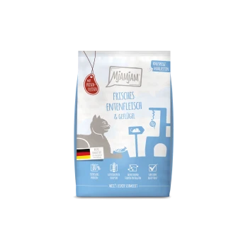 Blau-weißes Mjamjam-Katzenfutterbeutel mit der Aufschrift 'Frisches Entenfleisch & Geflügel', Katzensilhouette, deutscher Flagge und Produkticons.