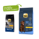 Two Select Gold dog food bags: one black labeled "Maxi Adult" and one blue with a brown dog labeled "Maxi Adult Huhn."